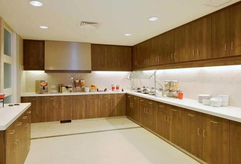 Residence Inn By Marriott Omaha Aksarben Village