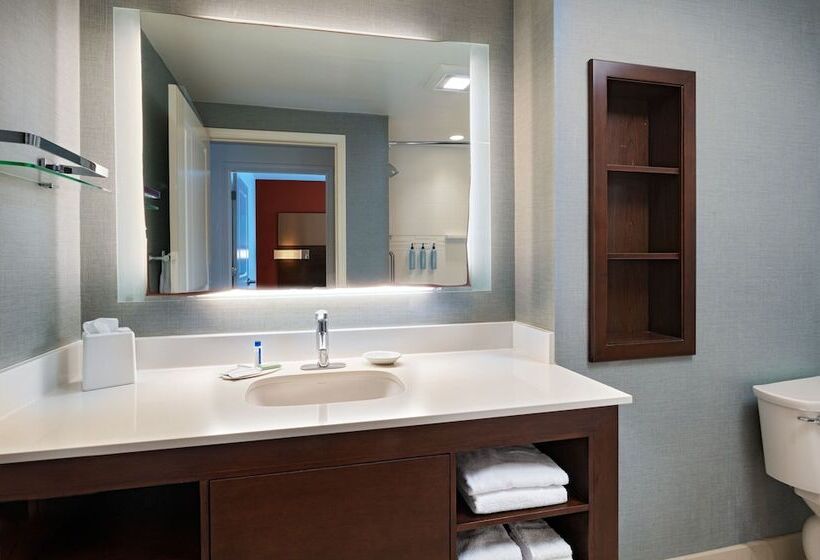 Residence Inn By Marriott Omaha Aksarben Village