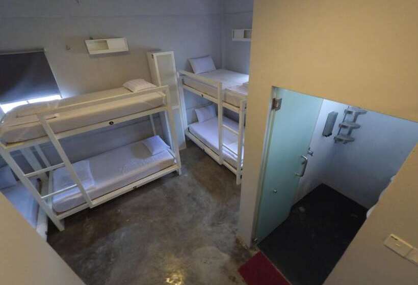 Ryokan Muntri Boutique Hostel