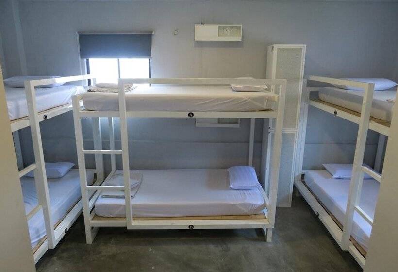 Ryokan Muntri Boutique Hostel