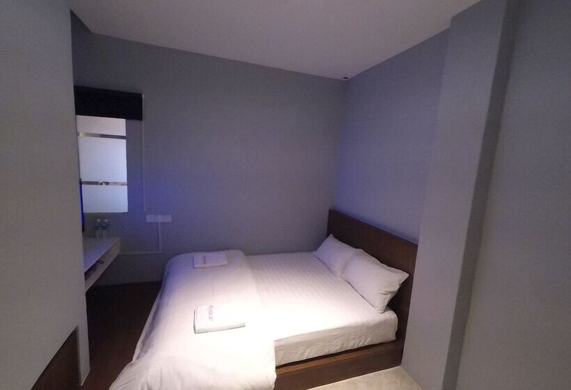 Ryokan Muntri Boutique Hostel