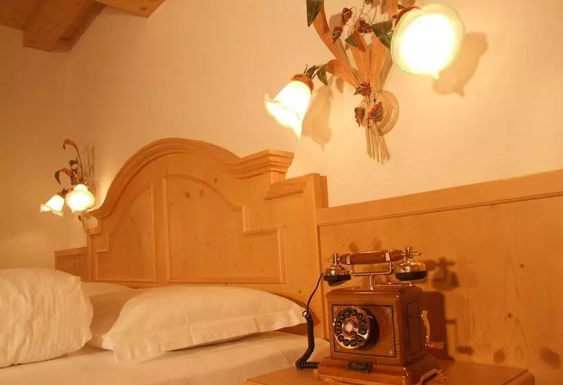 簡易ホテル Design Chalet Zirm   Check In At Olympia