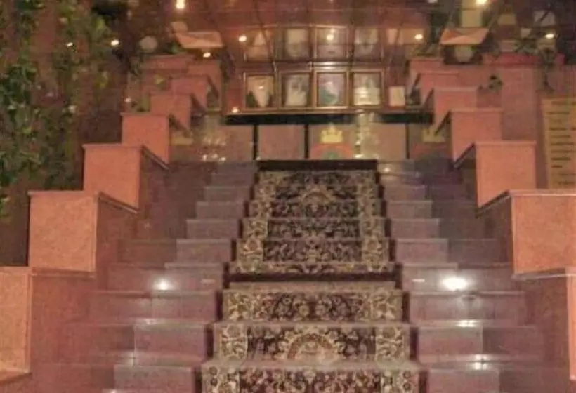 هتل Al Commodore