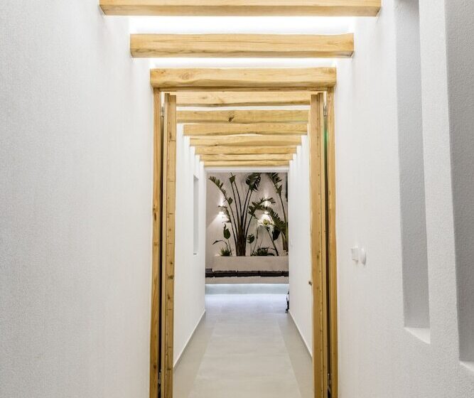 בית מלון כפרי Alenor City