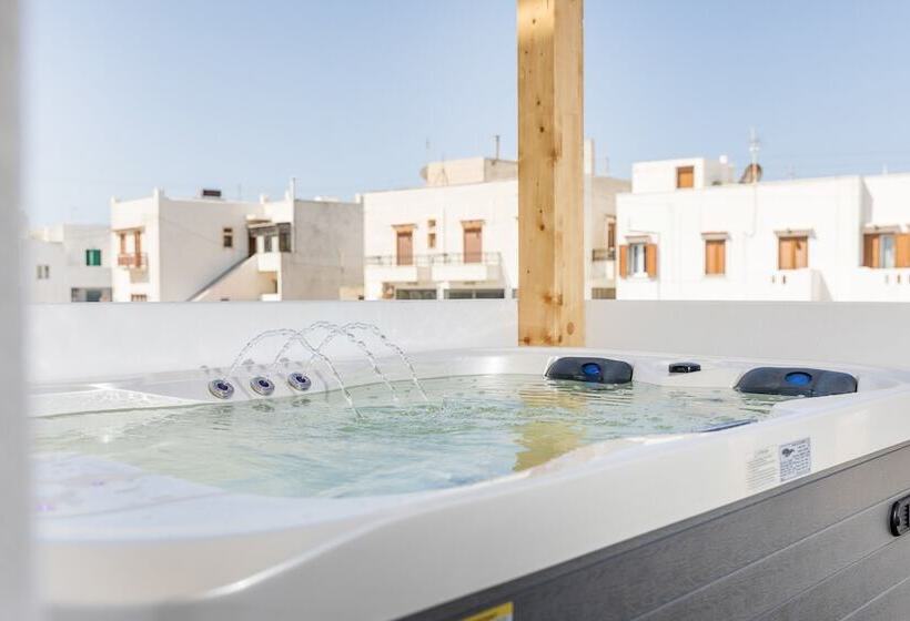 בית מלון כפרי Alenor City