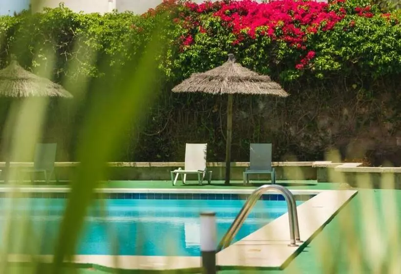 Hotelli Baluma Porto Petro