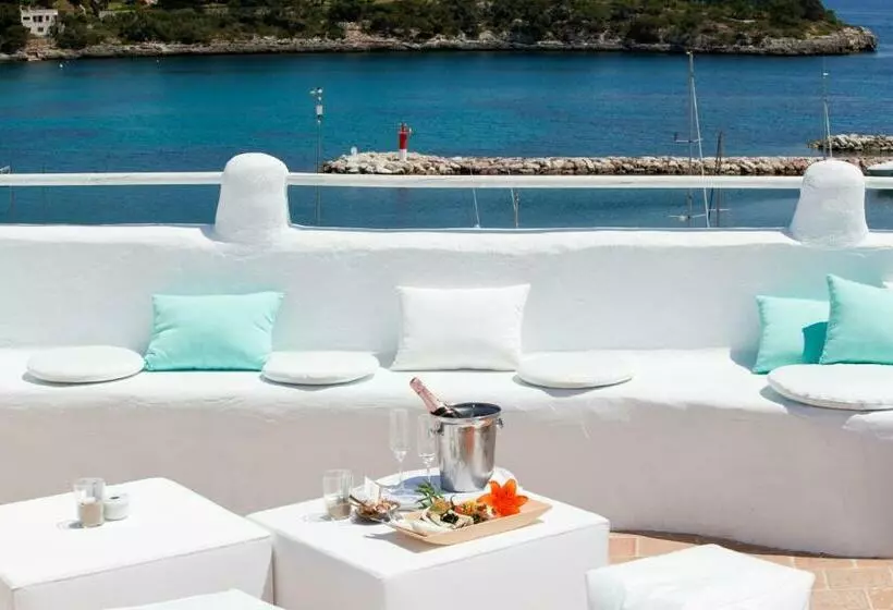 Hotelli Baluma Porto Petro