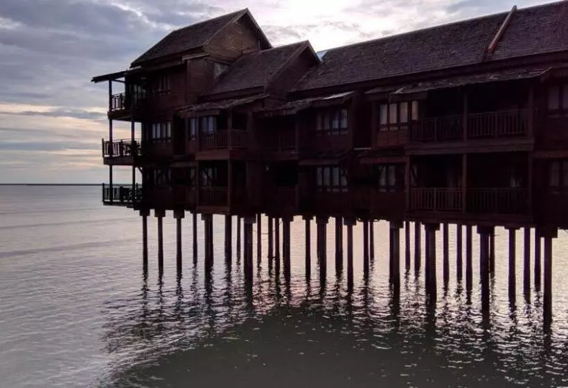 هتل De Water Chalet Langkawi Lagoon
