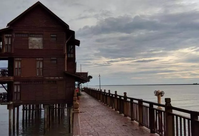 هتل De Water Chalet Langkawi Lagoon