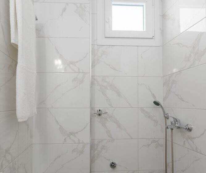 בית מלון כפרי Atrium