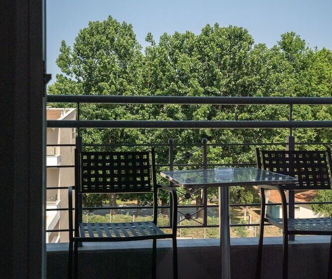 בית מלון כפרי Atrium