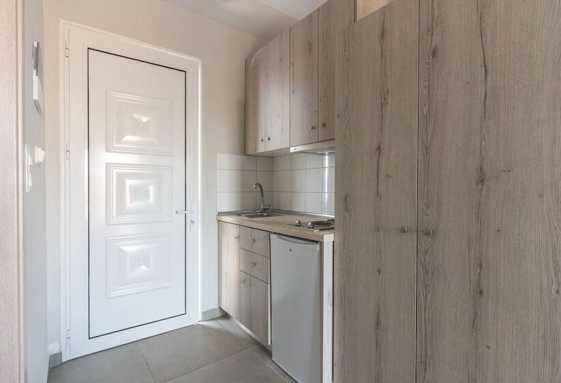 בית מלון כפרי Atrium