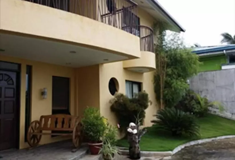 Hotelli Palm Seaside Inn And Beach Resort