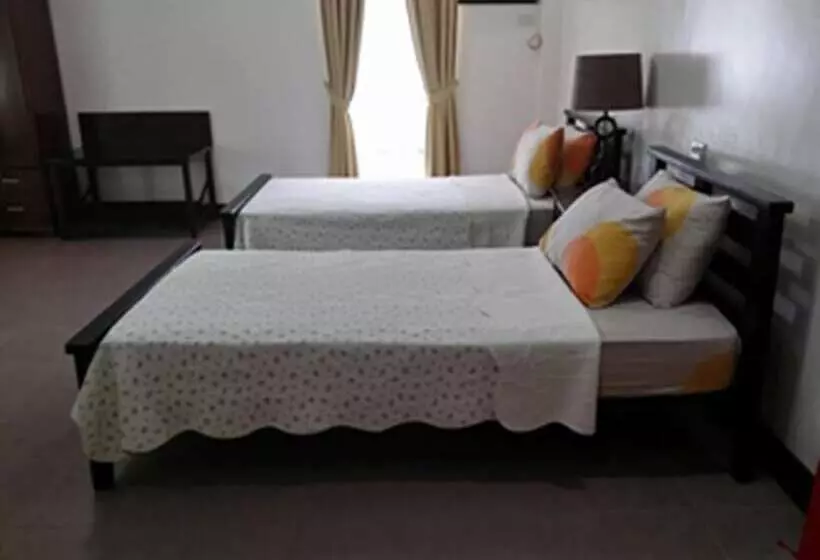 Hotelli Palm Seaside Inn And Beach Resort