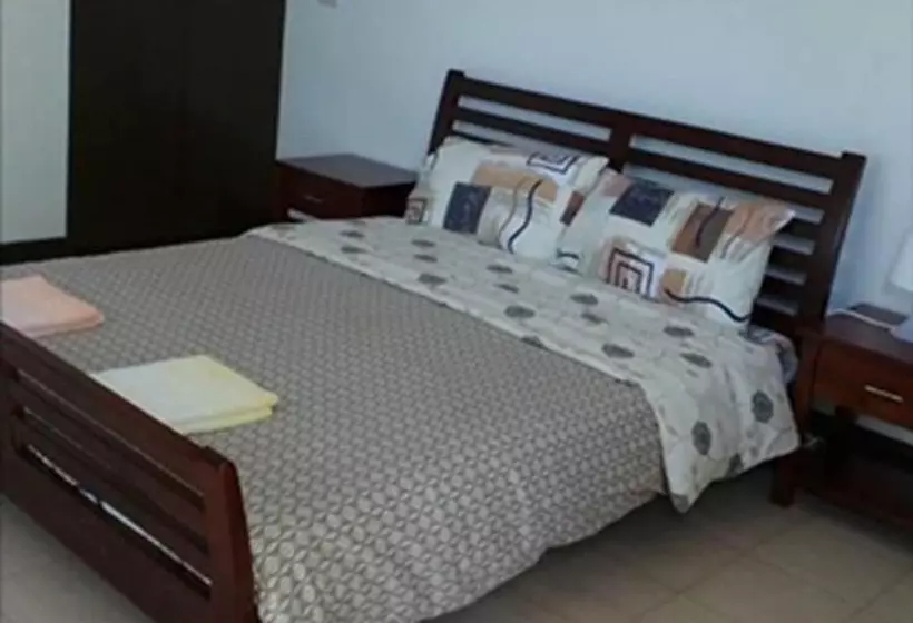 Hotelli Palm Seaside Inn And Beach Resort