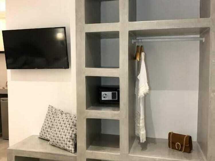 Hotelli Potamida Suites