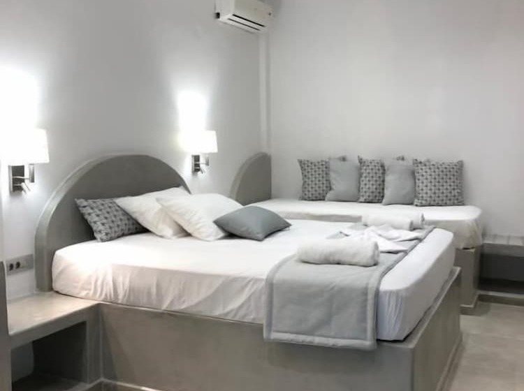 Hotelli Potamida Suites