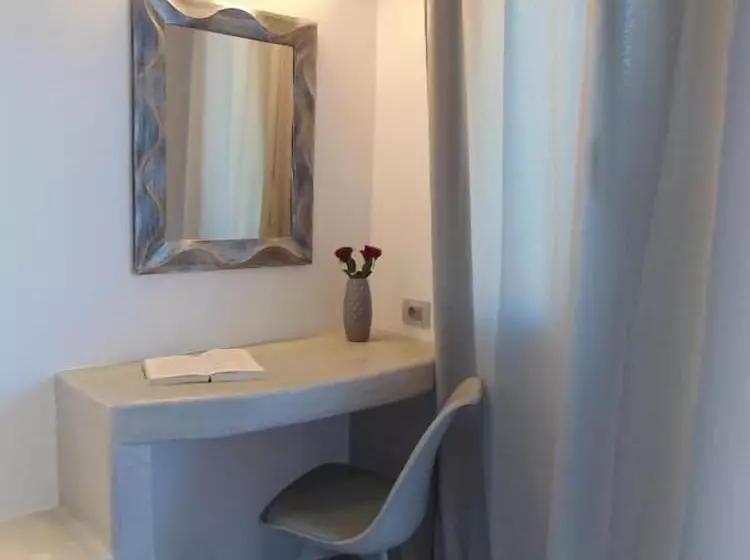 ホテル Potamida Suites
