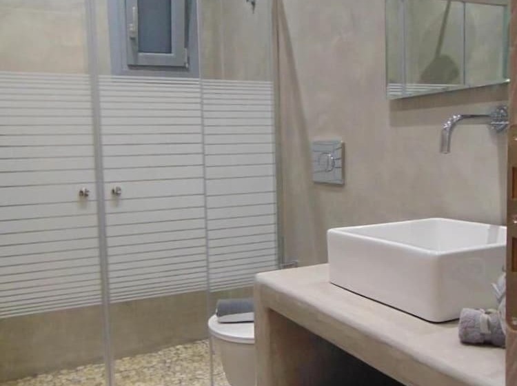 Hotelli Potamida Suites