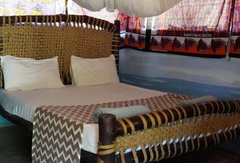 هتل Soul Breeze Beach Resort