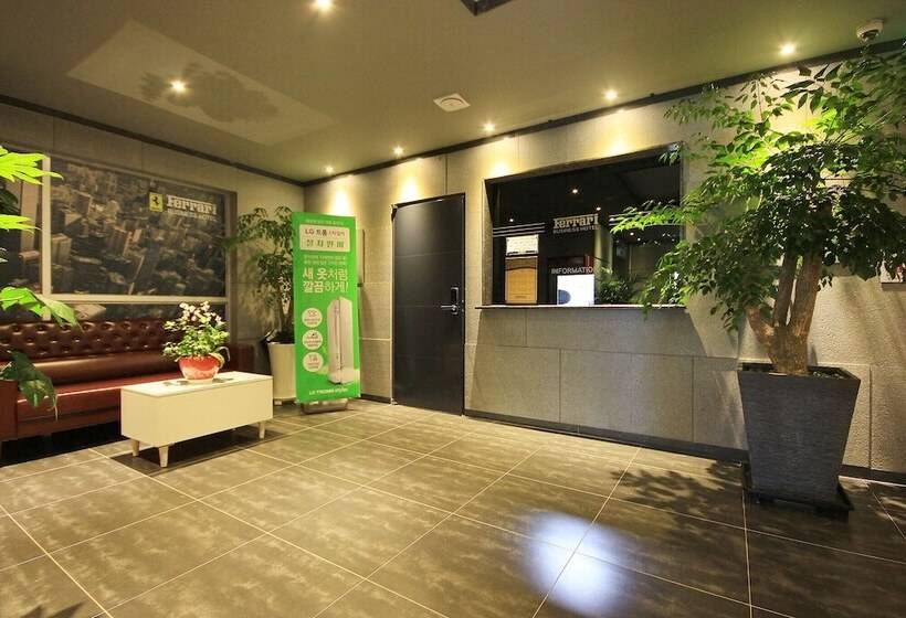 Motel Gwangju Cheomdan Ferrari