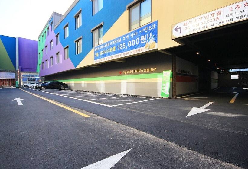 Motel Gwangju Cheomdan Ferrari