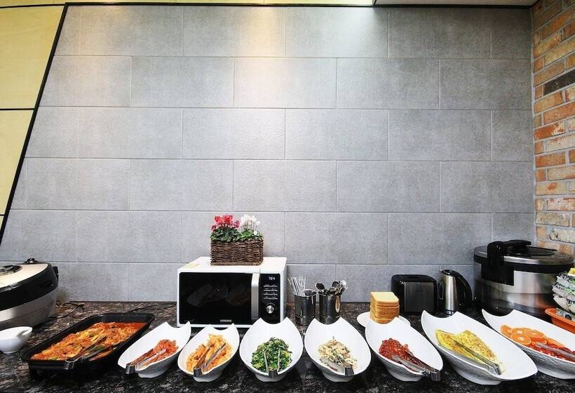 Motel Gwangju Cheomdan Ferrari