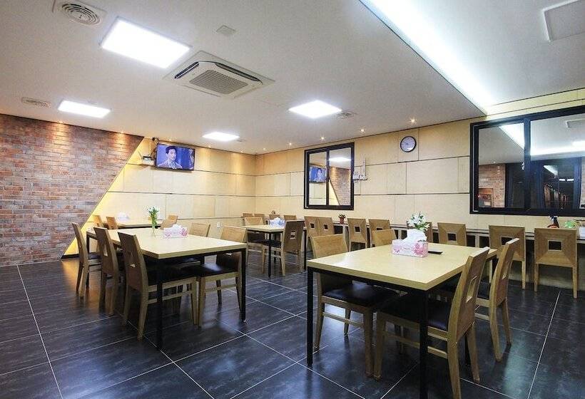 Motel Gwangju Cheomdan Ferrari