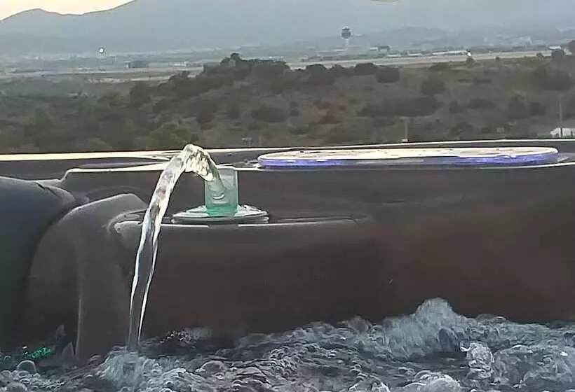 Majatalo Free Mini Pool Jacuzzi Airport House   Up To 8 People