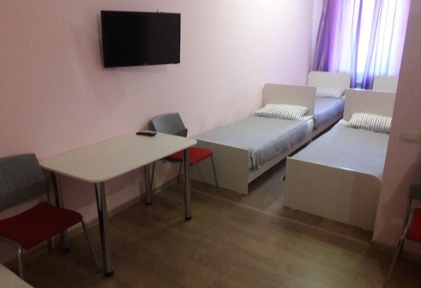 پانسیون Gostevoj Dom Domashnij