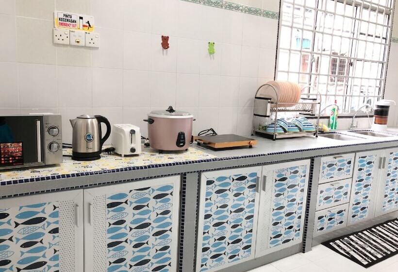 펜션 Langkawi Destaz