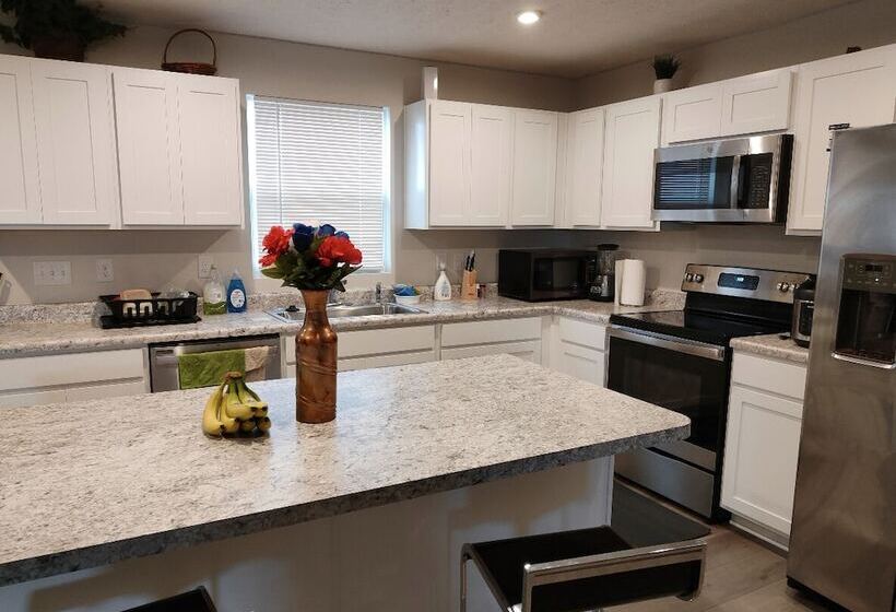 פנסיון Ryan Home