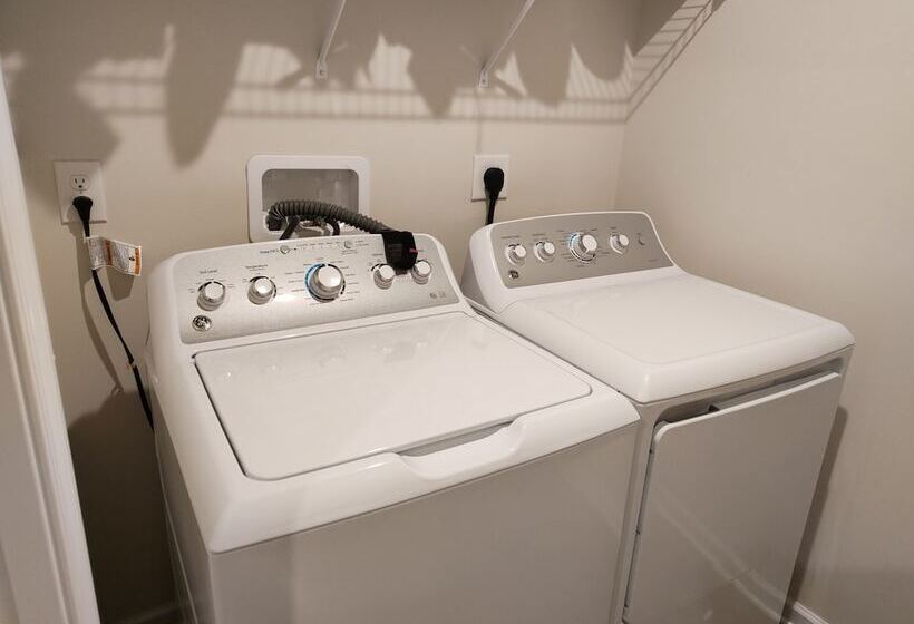 פנסיון Ryan Home