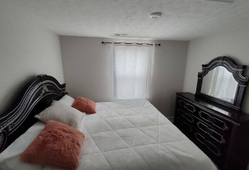 פנסיון Ryan Home