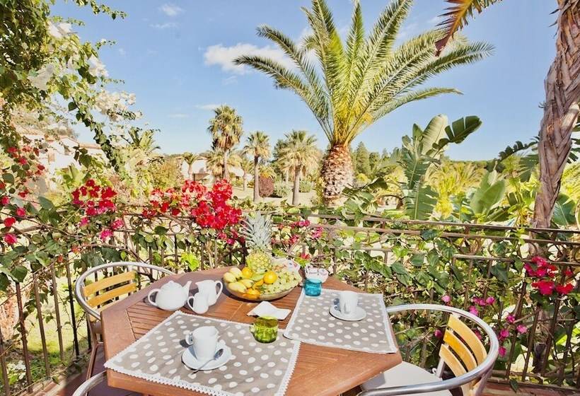 Residence Con Piscina A 250 Mt Dal Mare