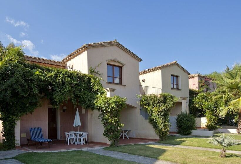 Residence Con Piscina A 250 Mt Dal Mare