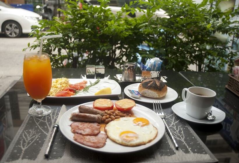 Jomtien Beach Hostel