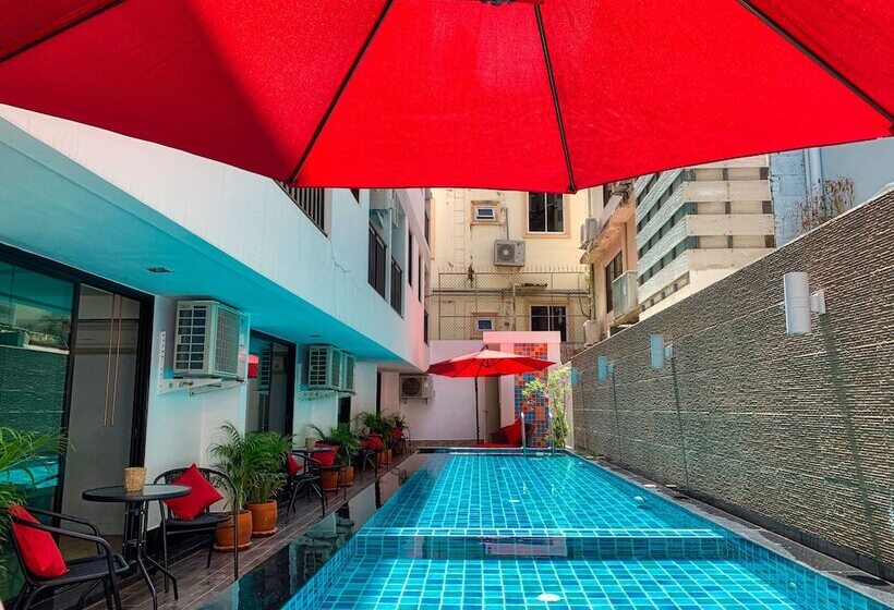 Jomtien Beach Hostel