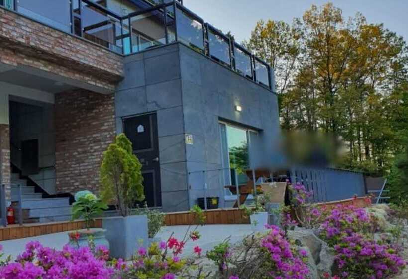 Ulsan Daeunsan Valley Pension