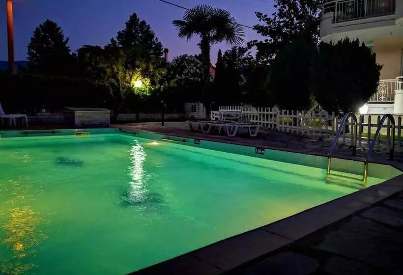 Villa Kolona