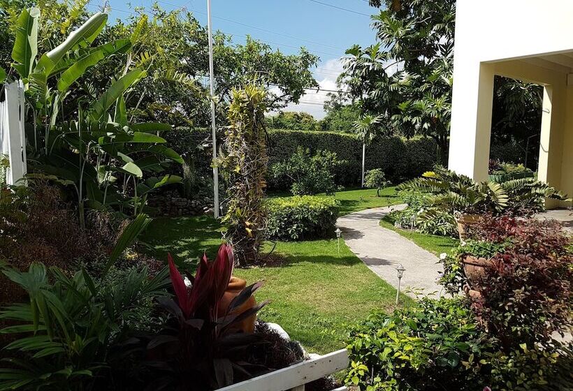 تختخواب و صبحانه Kingston Cottage