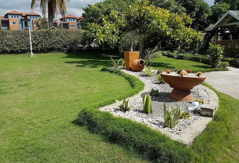 تختخواب و صبحانه Kingston Cottage