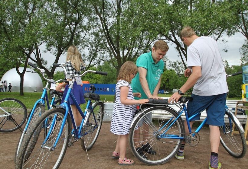 Bedandbike Loft Hostel