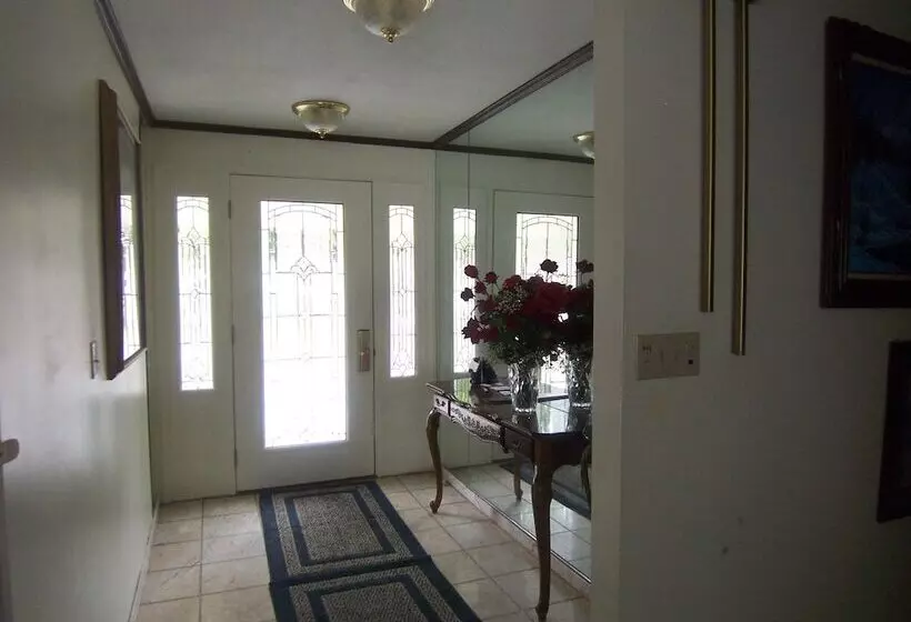 Deal S Bed & Breakfast Inn