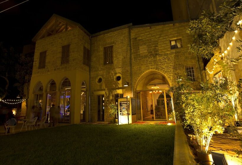 هتل Arthaus Beirut