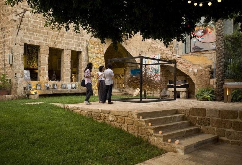 هتل Arthaus Beirut