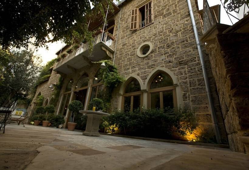 هتل Arthaus Beirut