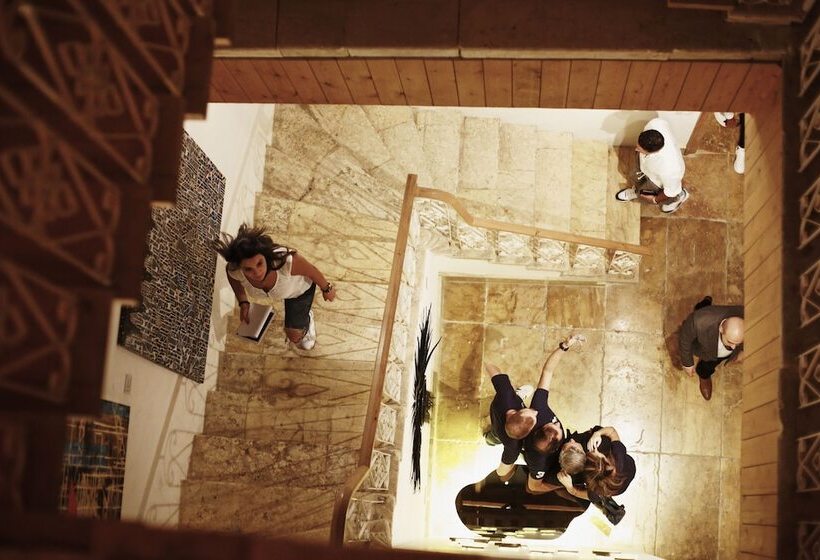 هتل Arthaus Beirut