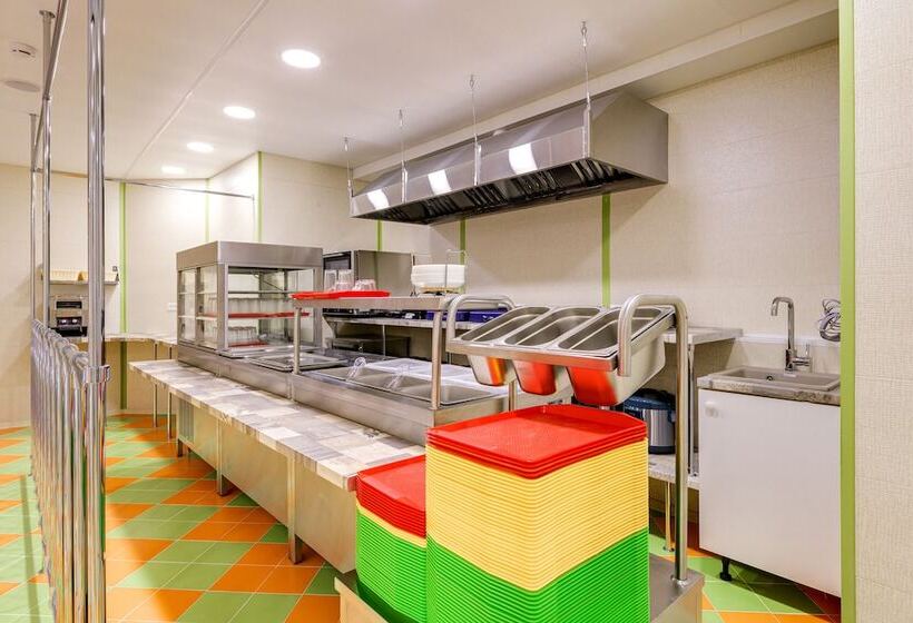 ホテル Kraski Leta