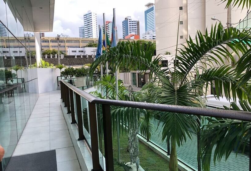 هتل Residêncial Beach Class Residence Santa Maria